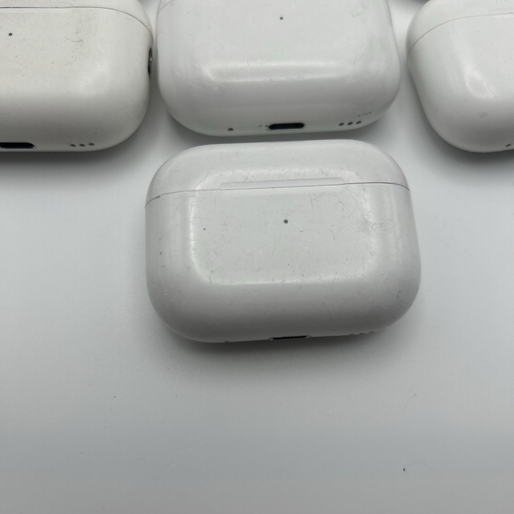 LOT OF 10 - Apple Airpods Pro 2nd Gen Wireless Charging Case - A2969 - Picture 5 of 6